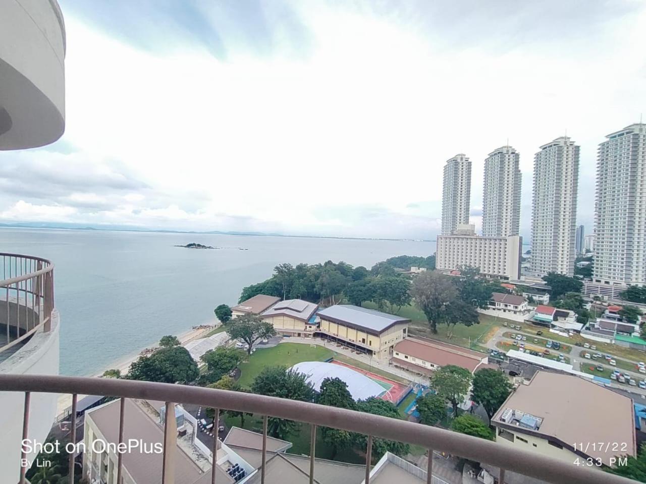 17 Jazz Sweet Beachfront Resort Tanjung Bungah  Bagian luar foto