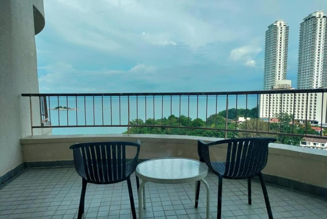 17 Jazz Sweet Beachfront Resort Tanjung Bungah  Bagian luar foto