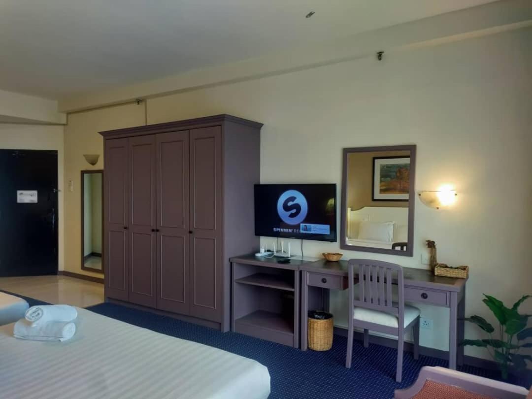 17 Jazz Sweet Beachfront Resort Tanjung Bungah  Bagian luar foto